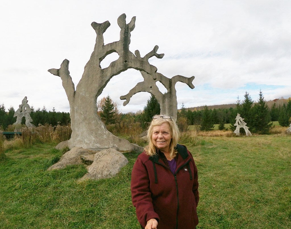 female sole travel through Ontario