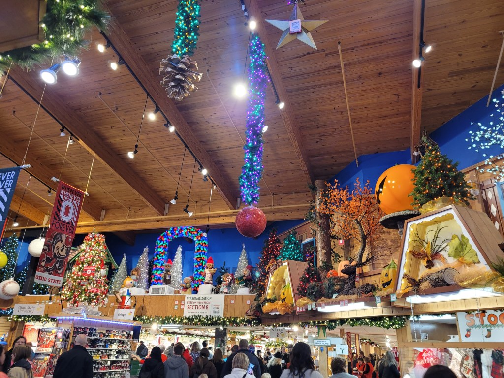 Bronner's Christmas Store