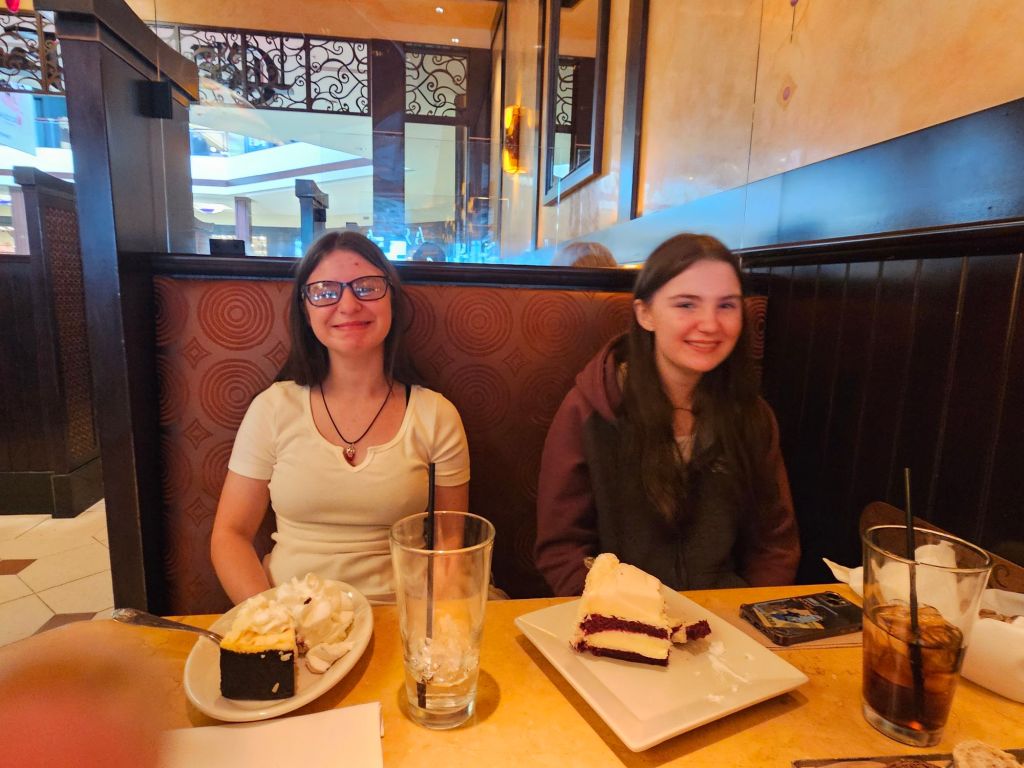 My friends Molly and Maggie. A gret way to start my RV Travel roadtrip