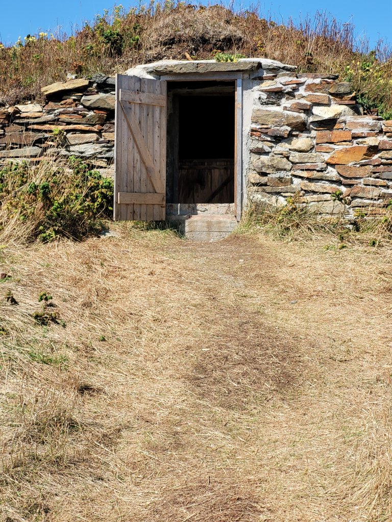 Root cellar in Elliston